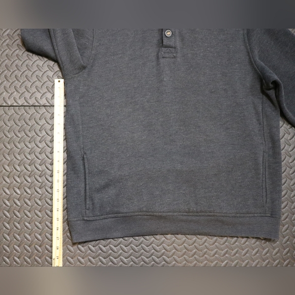 Arrow Pullover Sweater - Picture 6 of 8